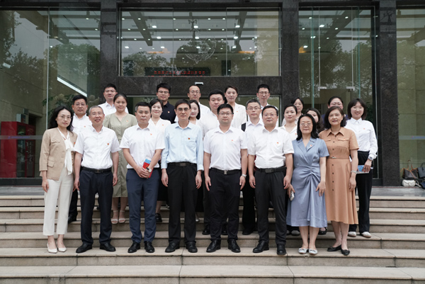 集團(tuán)聯(lián)合多家單位開(kāi)展“政企聯(lián)學(xué)共建”活動(dòng)